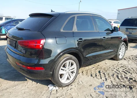 2018 Audi Q3 2.0T Premium/2.0T Sport Premium z USA, uszkodzony, nr VIN WA1ECCFS0JR007027